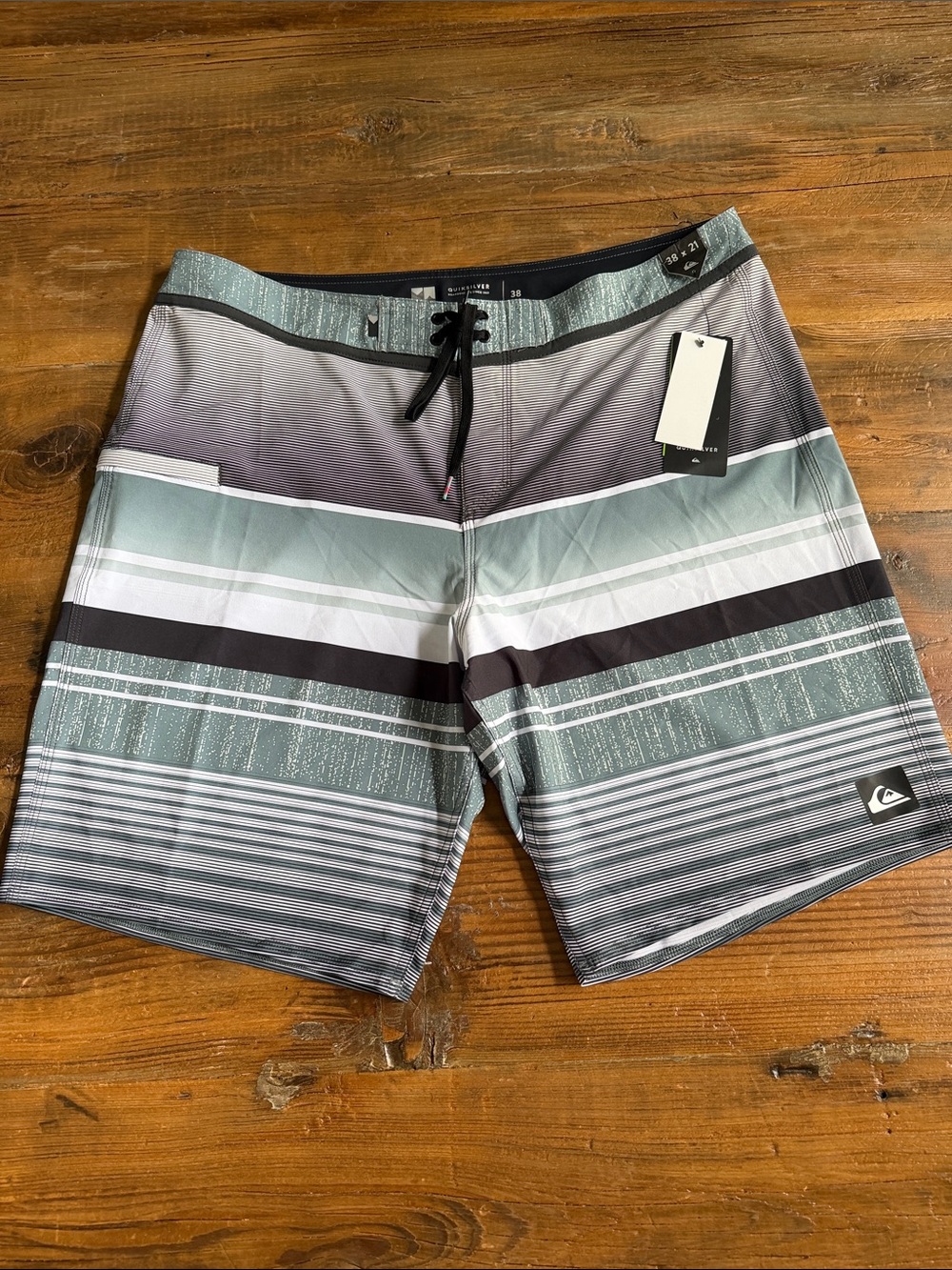 Quicksilver Boardshorts (NWT)